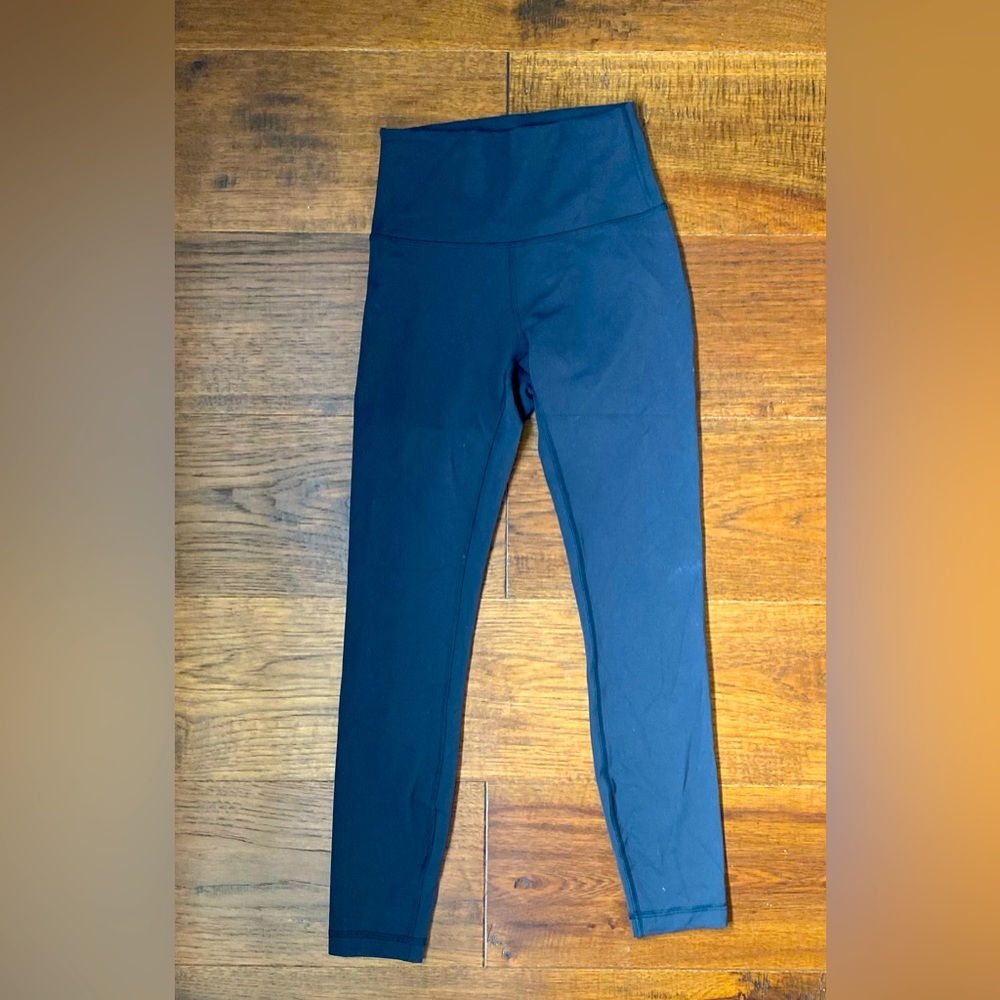 Lululemon. Wunder Train. Size 4. Length 25”. Black.